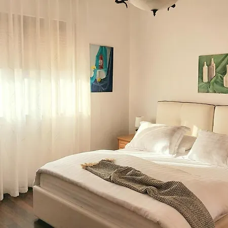 Lägenhet Spacious Family-friendly In The Heart Of Bllok *