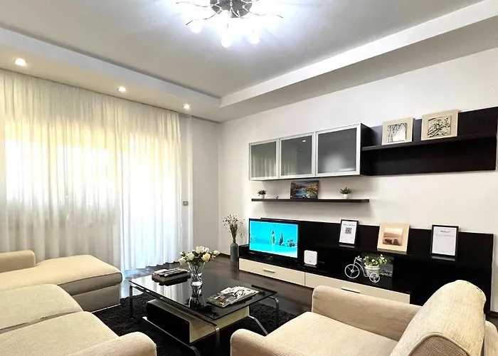 Apartment The Spacious Comfy In The Heart Of Blloku Tirana