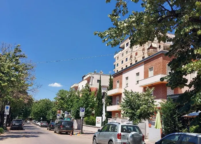 The Spacious Comfy In The Heart Of Blloku * Τίρανα